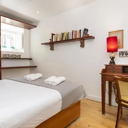 Apartament With Terrace In Downtown - Ttl279