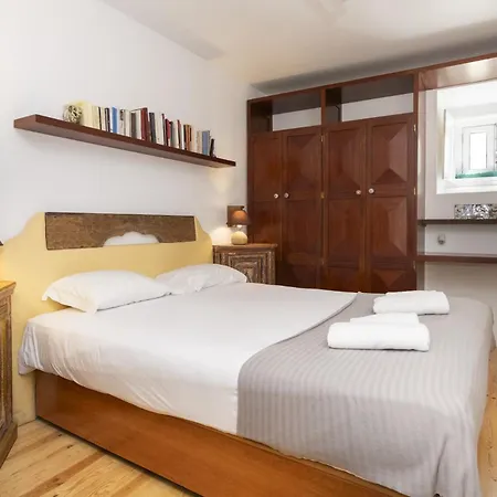 With Terrace In Downtown - Ttl279 Lissabon