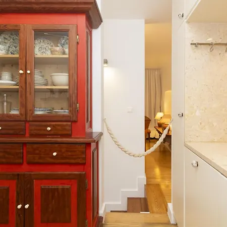 With Terrace In Downtown - Ttl279