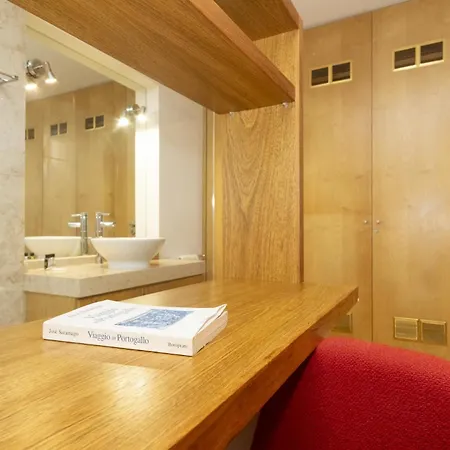 With Terrace In Downtown - Ttl279