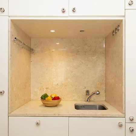 With Terrace In Downtown - Ttl279 Lissabon