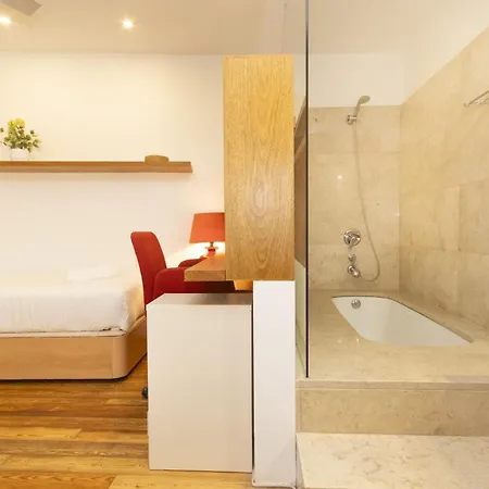 Apartment With Terrace In Downtown - Ttl279 Lissabon